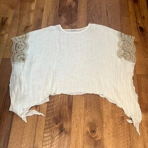 Mastro Moda Woman’s White Linen Top Size